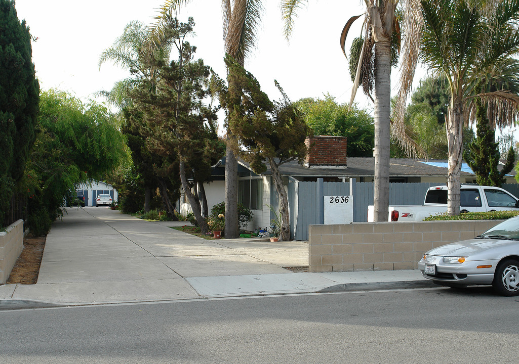 2636 Elden Ave in Costa Mesa, CA - Building Photo