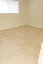 8415 SW 107th Ave in Miami, FL - Building Photo - Building Photo