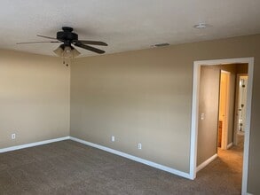 14167 Cronese Rd in Apple Valley, CA - Building Photo - Building Photo