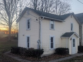 217 King Rd in Middletown, NY - Building Photo