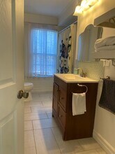 10 Pine St, Unit Stunning in Portland, ME - Building Photo - Building Photo