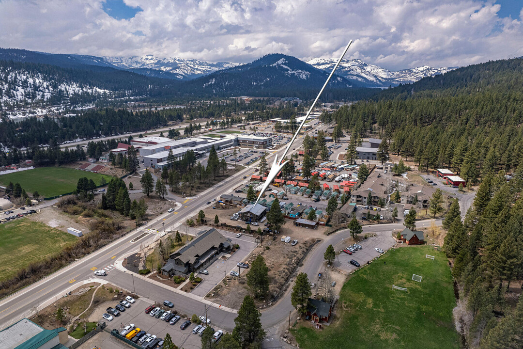 11662 Donner Pass Rd in Truckee, CA - Building Photo