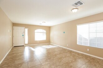 5809 S 27th Ln in Phoenix, AZ - Building Photo - Building Photo