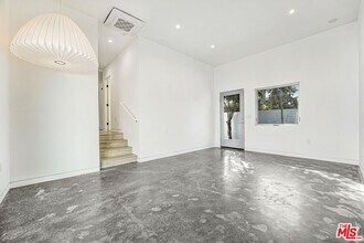 2725 1/2 Dalton Ave in Los Angeles, CA - Building Photo - Building Photo