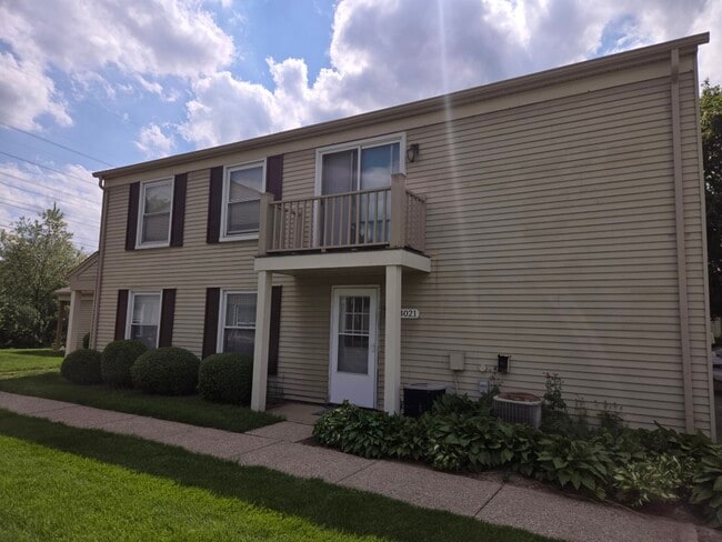 property at 3021 Maplewood