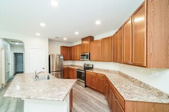 2012 Brandywine Dr in New Braunfels, TX - Building Photo - Building Photo