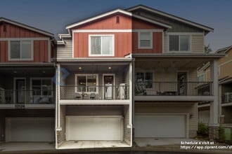 12124 NE 194th Ct in Bothell, WA - Foto de edificio - Building Photo