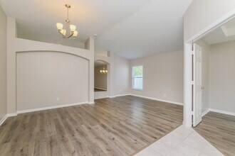 1344 Dragon Head Dr in Valrico, FL - Building Photo - Building Photo