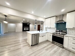 2315 Tavern Rd in Alpine, CA - Building Photo - Building Photo