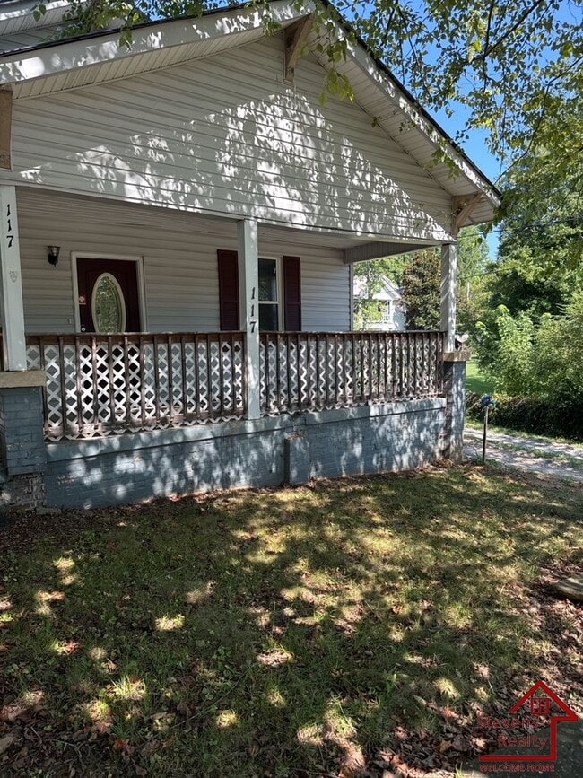 property at 117 N Main St