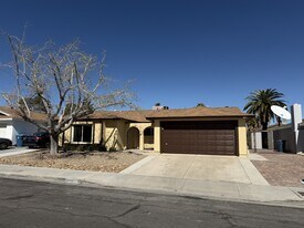 6822 Endora Dr in Las Vegas, NV - Building Photo