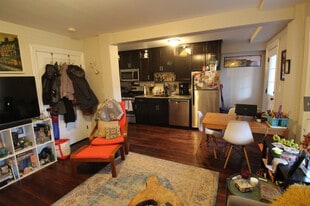 111 Eutaw St, Unit 1B