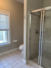 810 W Princess Anne Rd, Unit Apt 402 in Norfolk, VA - Building Photo - Building Photo