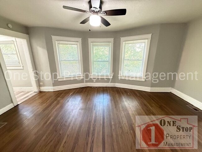 3825 E 56th St in Kansas City, MO - Building Photo - Building Photo