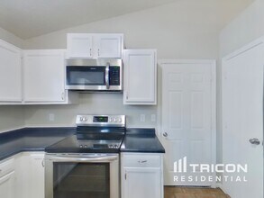 4349 Trace Wood Ct in Indianapolis, IN - Building Photo - Building Photo