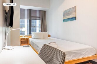 110 Wall St in New York, NY - Building Photo - Building Photo