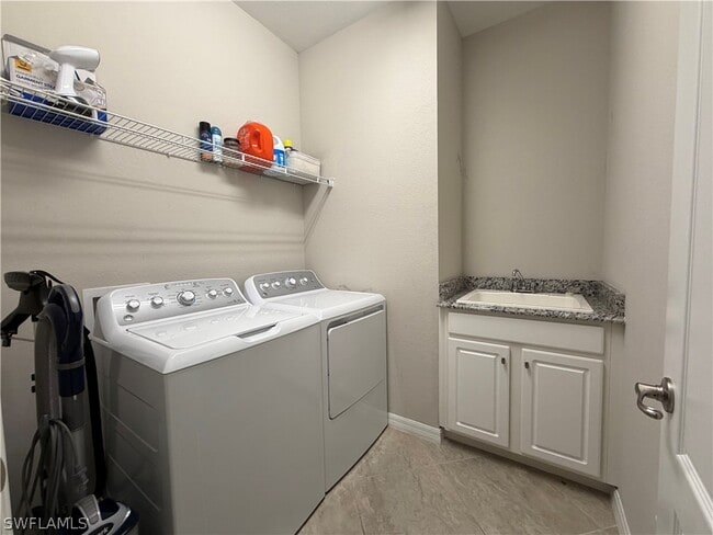 property at 4284 Raffia Palm Cir