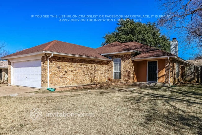 313 Sunnyview Dr in Mansfield, TX - Foto de edificio - Building Photo