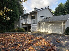 15917 67th Ln NE in Kenmore, WA - Building Photo