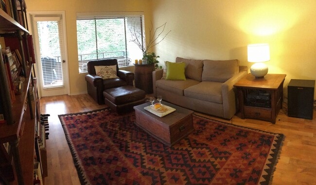 5818 NE 70th St in Seattle, WA - Building Photo - Building Photo