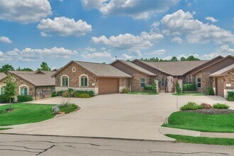 201 Bessie Price Owen Dr in Montgomery, TX - Building Photo - Building Photo
