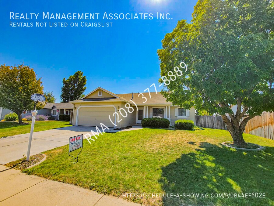 625 N Mineral Wells Ave in Meridian, ID - Building Photo