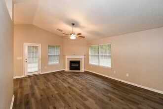 7324 Ironside Dr W in Jacksonville, FL - Building Photo - Building Photo