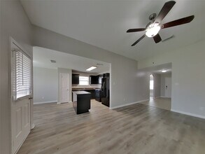 815 Marigold Rd in Baytown, TX - Building Photo - Building Photo