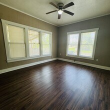 1109 Main Ave in Orange, TX - Building Photo - Building Photo