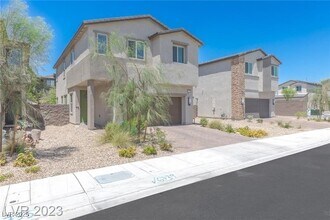 6739 Palmer Crst St in North Las Vegas, NV - Building Photo - Building Photo