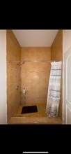 2421 Hunter St, Unit 1 in Los Angeles, CA - Building Photo - Building Photo