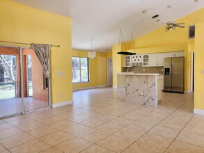 16190 64th Pl N in Westlake, FL - Building Photo - Building Photo
