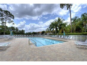 5620 Sherborn Dr in Naples, FL - Building Photo - Building Photo