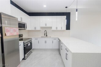 843 Duplex St E in Lehigh Acres, FL - Building Photo - Building Photo