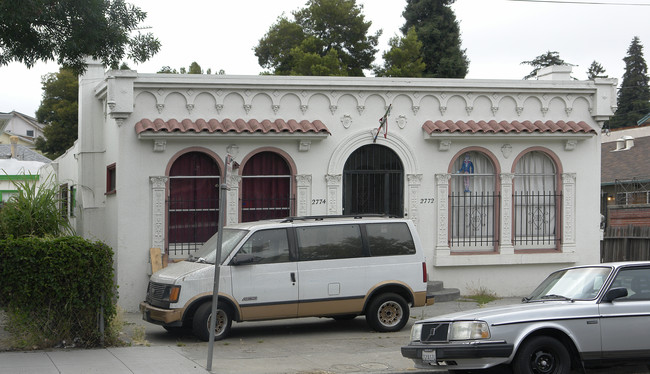 2772 Fruitvale Ave in Oakland, CA - Building Photo - Building Photo