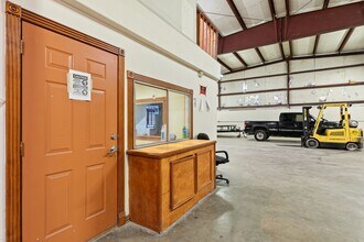 7302 Domino Ln in Houston, TX - Building Photo - Building Photo