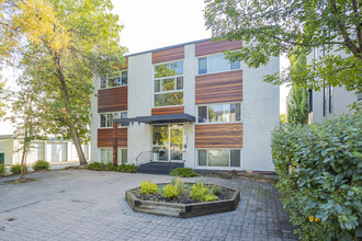 1712 12th St SW in Calgary, AB - Building Photo - Primary Photo