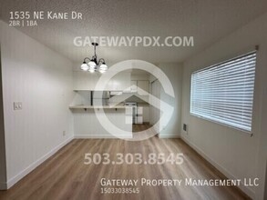 1535 NE Kane Dr in Gresham, OR - Building Photo - Building Photo