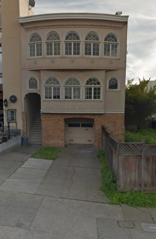 1463 Lombard St in San Francisco, CA - Building Photo - Building Photo