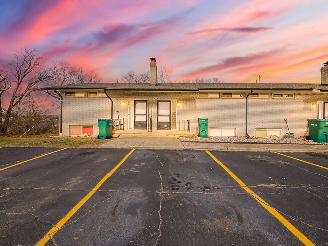 property at 178 Summit View Ct