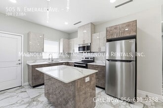 505 N Emerald Ave, Unit 3 in Edinburg, TX - Foto de edificio - Building Photo