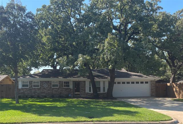1915 Signet Dr