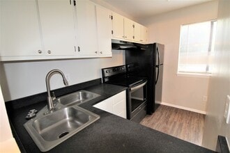 951 Hollywood St in Charlotte, NC - Building Photo - Building Photo