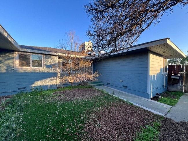 property at 737 E Shields Ave