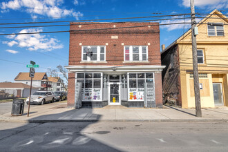 2202 Niagara St in Niagara Falls, NY - Building Photo - Building Photo