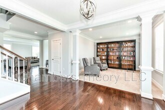 15783 Berkhamstead Pl in Leesburg, VA - Building Photo - Building Photo
