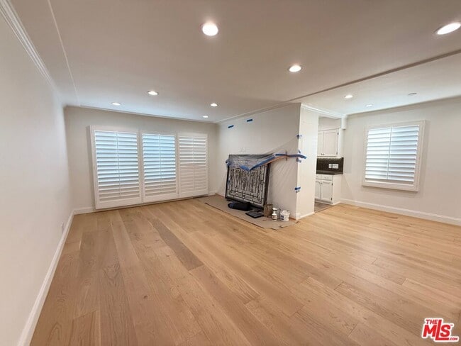 9667 W Olympic Blvd in Beverly Hills, CA - Building Photo - Building Photo