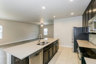 13417 Henneman Dr in Pflugerville, TX - Building Photo - Building Photo