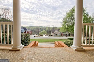 50 Peninsula Cir in Newnan, GA - Foto de edificio - Building Photo