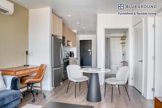 2401 S Jackson St in Seattle, WA - Building Photo - Building Photo